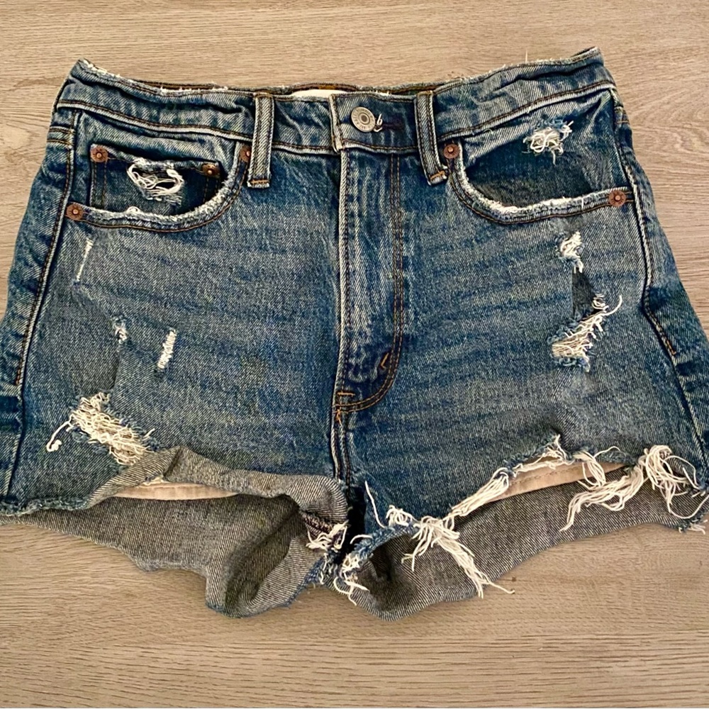 Abercrombie High Rise Mom Shorts